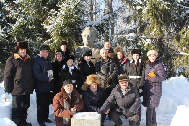 Петĕр Хусанкай çуралнă кунне кăçал та паллă турĕç