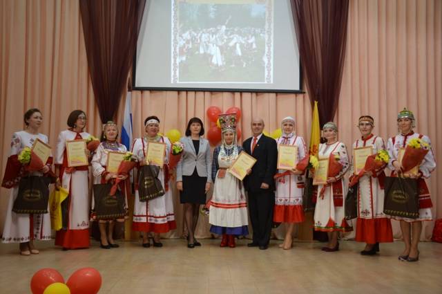 Вĕренÿ министерстви чăваш чĕлхине шкулта тата шкулчченхи вĕренÿ организацийĕсенче вĕрентекенсен республикăри конкурсне ирттерчĕ