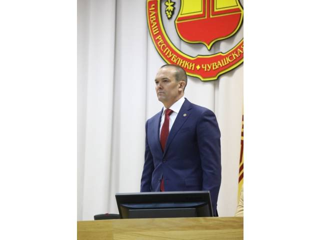 Чӑваш Республикин Пуҫлӑхӗ Михаил Игнатьев Тӑван ҫӗршывӑн Аслӑ вӑрҫинче ҫӗнтернӗренпе 74 ҫул ҫитнӗ ятпа саламлани