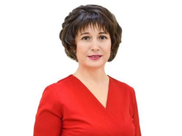 Александрова Вера. «Нечкэбил» конкурс финалӗнче – чăваш çемйи. Максимовсемшӗн сасăлатпăр! // Сувар. - 2011. - Чÿк/ноябрь, 17.