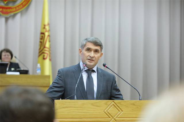 Республика Пуҫлӑхӗн тивĕҫĕсене вăхăтлăх пурнăҫлакан О.А.Николаев финанс министрӗн тивӗҫӗсене пурнӑҫлама М.Г.Ноздрякова ҫирĕплетнĕ