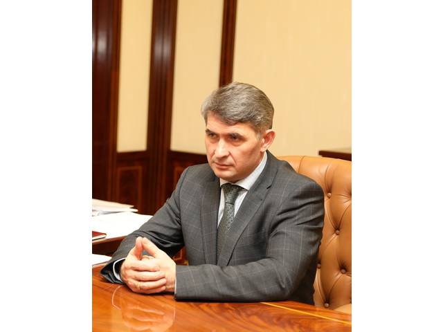 Чӑваш Республикин Пуҫлӑхӗн тивӗҫӗсене вӑхӑтлӑха пурнӑҫлакан Олег Николаев Раҫҫей ӑслӑлӑх кунӗпе саламлани