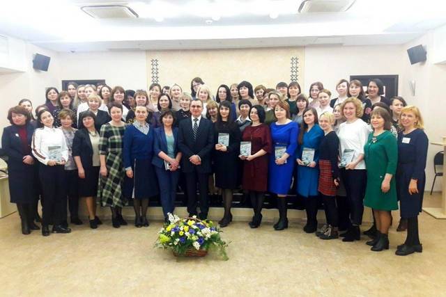 Федорова Джульетта. Олег Николаев и Николай Федоров встретились с библиотекарями Чувашии // Советская Чувашия. 2020. 6 марта.