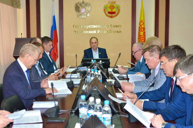 Директор института Петр Краснов принял участие в обсуждении закона Российской Федерации о поправке к Конституции Российской Федерации