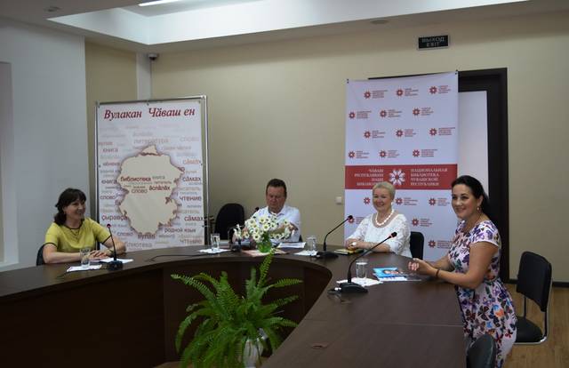 В Национальной библиотеке Чувашской Республики состоялась литературная гостиная «Семейный портрет. Ольга и Валерий Тургай»