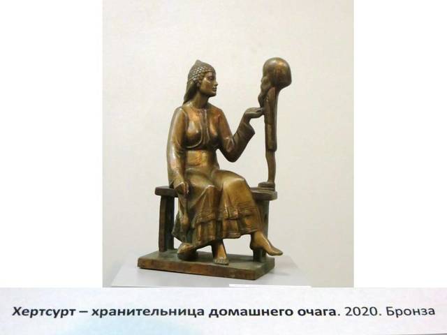 Искусствоведы ЧГИГН - на открытии выставки заслуженного художника Чувашской Республики Владислава Зотикова
