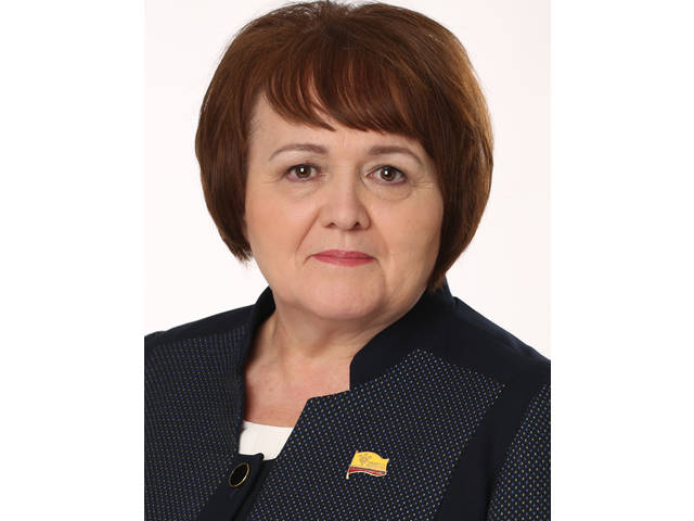  Чӑваш Республикин Патшалӑх Канашӗн Председателӗ А.Е. Егорова Анне кунӗпе саламлани