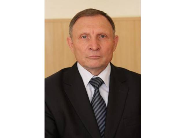 Юрий Виноградов тĕпчевçе халалласа «Чăваш чĕлхипе литературине вĕрентнин ăслăлăх никĕсĕ» конференци иртет