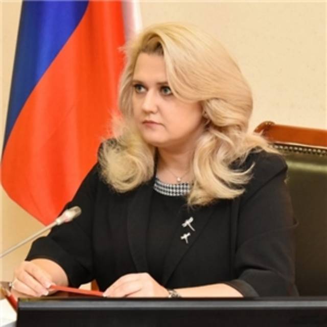 Поздравление заместителя Председателя Кабмина республики–министра образования Чувашии Аллы Салаевой с Днем российского студенчества