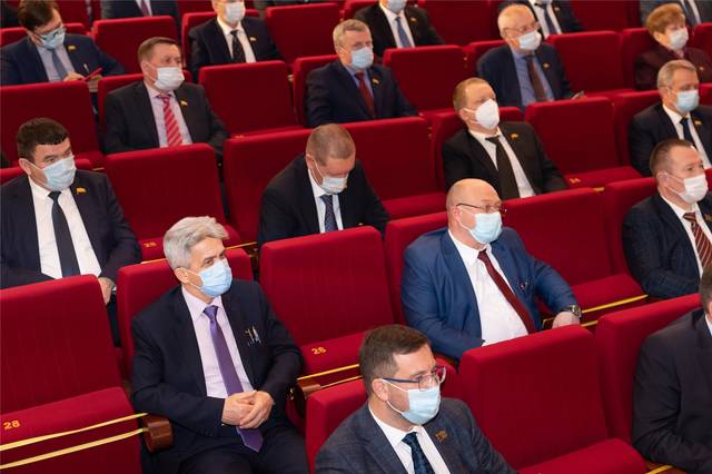 Институт директорĕ Петр Краснов Чăваш Ен Пуҫлăхĕ Чăваш Республикин Патшалăх Канашне янă Ҫырăва итлеме хутшăннă