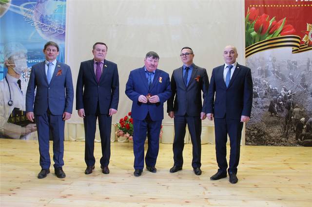 Депутаты Госсовета Чувашии Петр Краснов и Виталий Иванов - на праздновании Дня местного самоуправления в Канашском районе