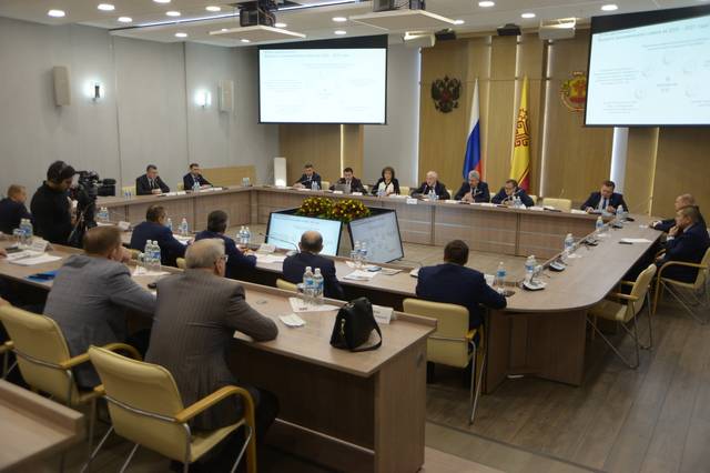 Директор ЧГИГН, депутат Госсовета Чувашии Петр Краснов принял участие в заседании Высшего экономического Совета