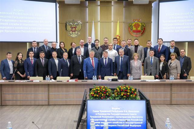 Поздравление Председателя Государственного Совета Чувашской Республики Леонида Черкесова с Днем российской науки