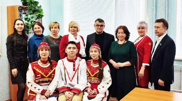 Коротаева Лариса. «Янăравлă чĕрĕ сăмах» ăстисене палăртнă // Урал сасси. 2022. Пуш уйăхĕ, 9.