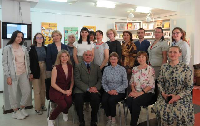 НАЦИ БИБЛИОТЕКИНЧЕ ЧӐВАШ КӖНЕКИ КУННЕ ПАЛӐРТРӖҪ