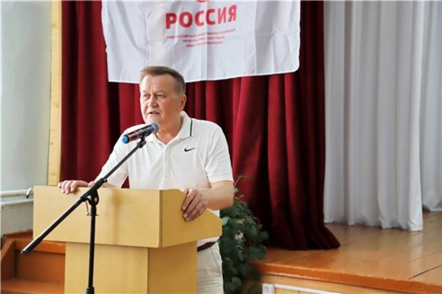 Директор института, депутат Петр Краснов поздравил жителей и уроженцев Сабанчинского сельского поселения