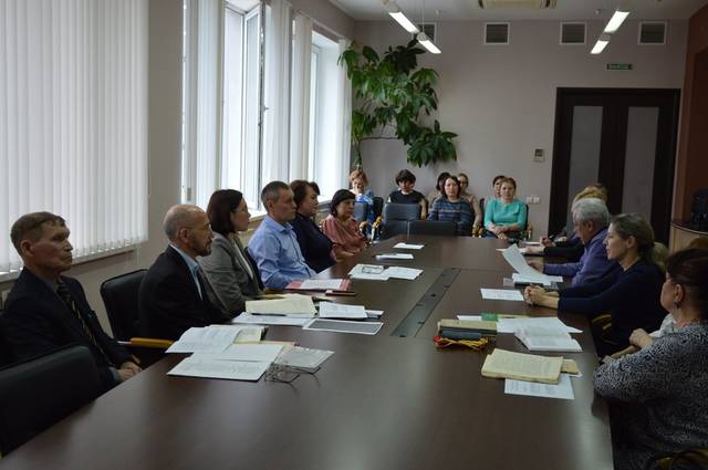 «Чăваш чĕлхе пĕлĕвĕн классикĕ: пурнăç çул-йĕрĕпе ăслăлăх эткерлĕхĕ» çавра сĕтел иртрĕ