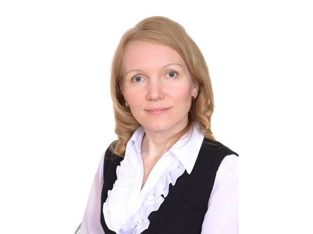 Коллектив ЧГИГН поздравляет доктора филологических наук, профессора Иванову Алену Михайловну с юбилеем! 