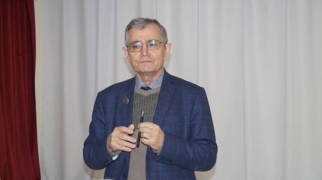 М.Г. Кондратьев – ведущий эксперт на VIII фестиваль-конкурсе «Сăрпа Çавал çаврисем» и семинаре для руководителей фольклорных коллективов