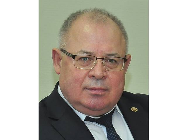 АЛЕКСАНДР ИВАНОВ, министр образования и молодежной политики Чувашии:  "В последние годы в республике проведена колоссальная работа..."